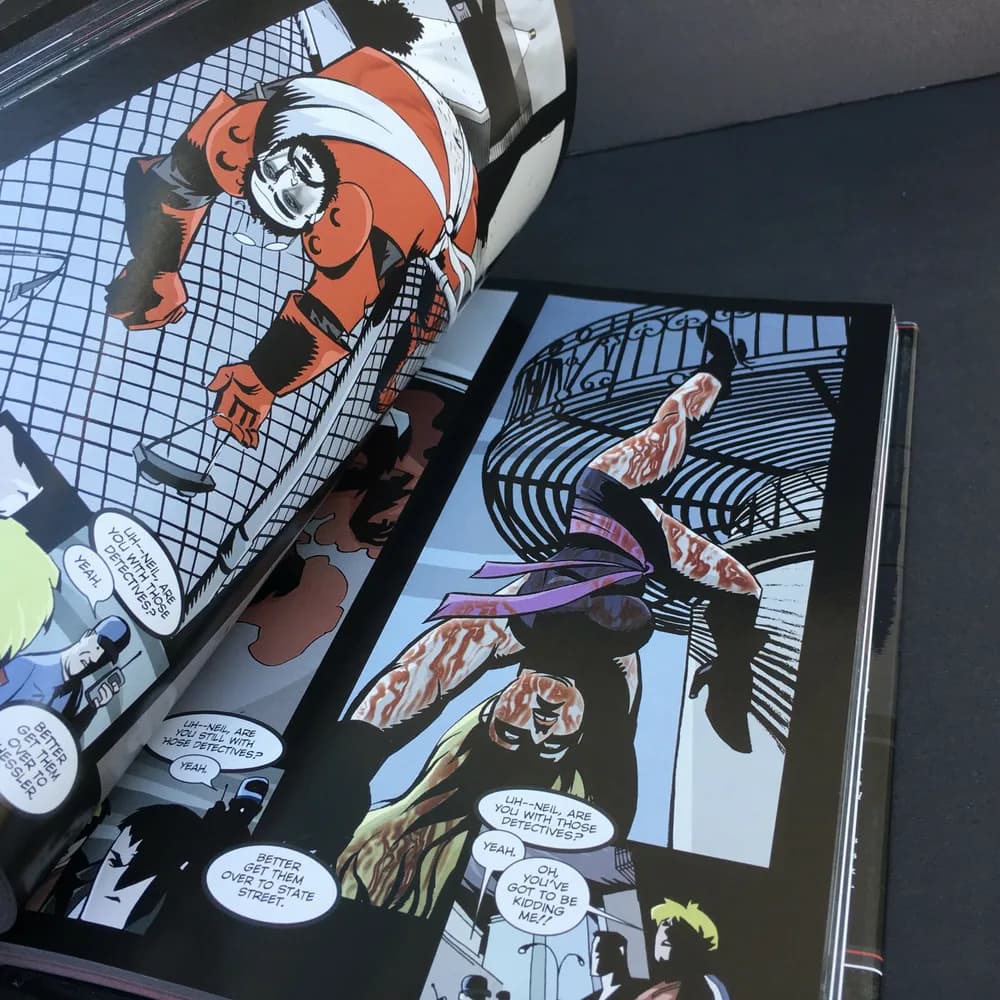 Powers: The Definitive Hardcover Collection, Vol. 1 - Image 6