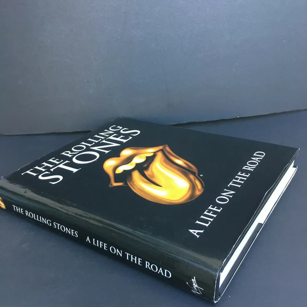 Rolling Stones : A Life on the Road by Jools Holland, Dora Loewenstein... - Image 5