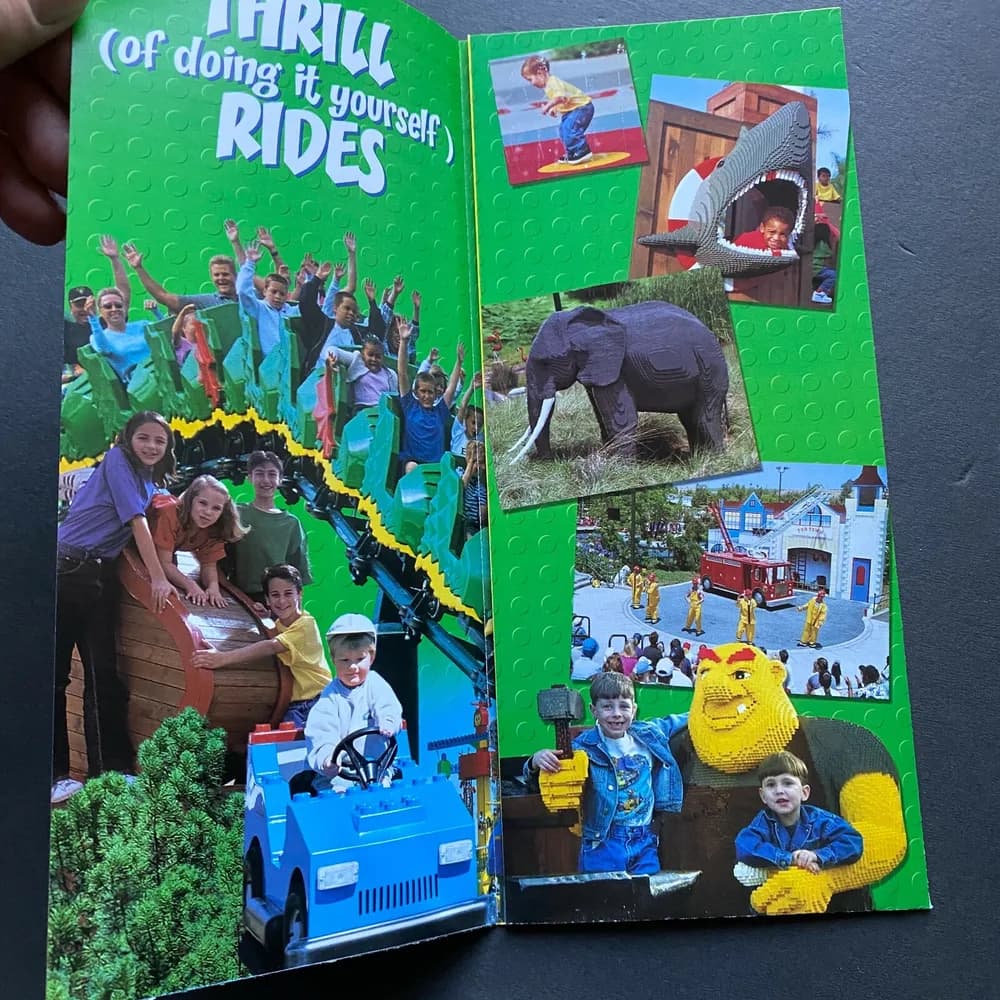 Vintage 2000 Legoland California amusement park brochure with guide map LEGO  - Image 4