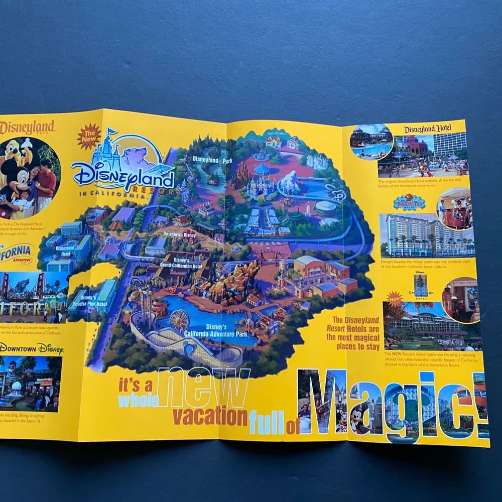 Vintage 2000 The New Disneyland California Adventure Grand Opening Brochure RARE - Image 5