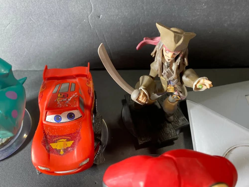 Disney Infinity + 2 Portal Pads + 6 Figures Disney Woody Cars Monsters Pirate  - Image 4