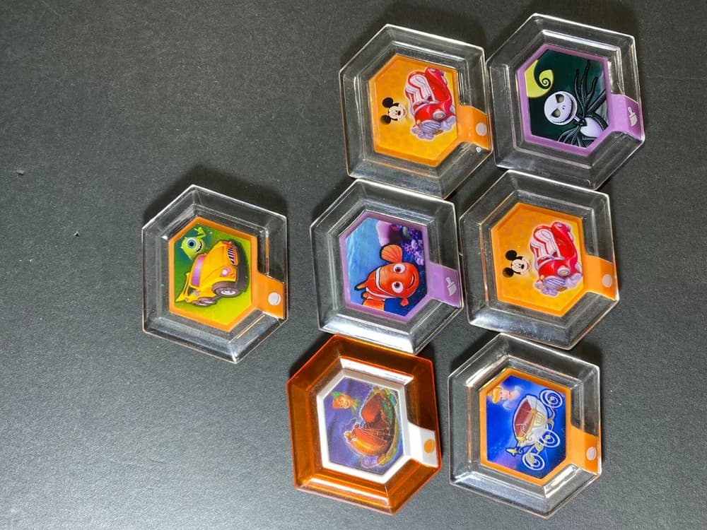 Disney Infinity + 2 Portal Pads + 6 Figures Disney Woody Cars Monsters Pirate  - Image 7