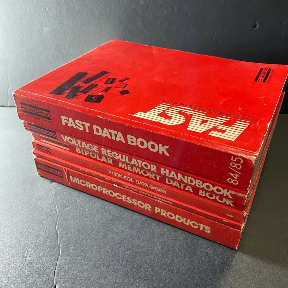 LOT OF 6 FAIRCHILD BOOKS / DATA VOLTAGE REGULATOR MEMORY MICROPROCESSOR 1980s