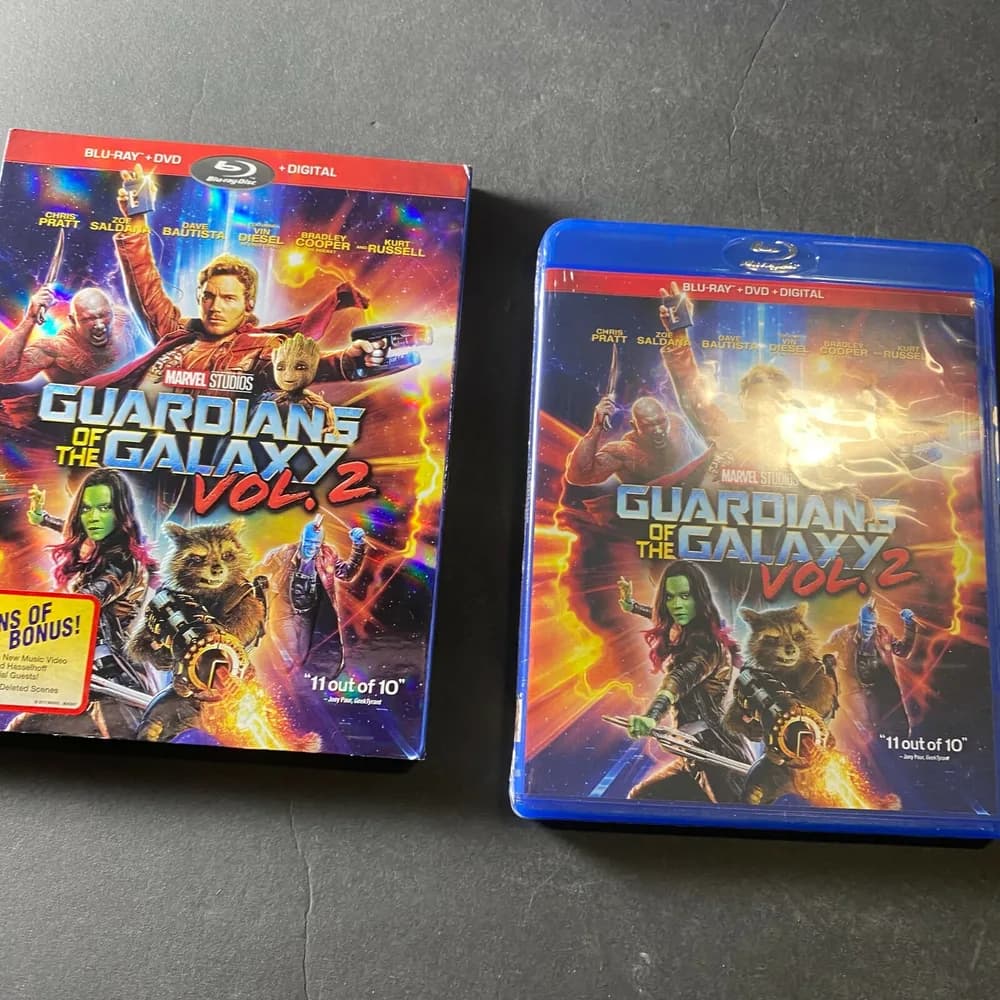 NEW SEALED ❣️GUARDIANS OF THE GALAXY VOL 2 BLU-RAY + DVD + DIGITAL W/ SLIPCOVER - Image 2