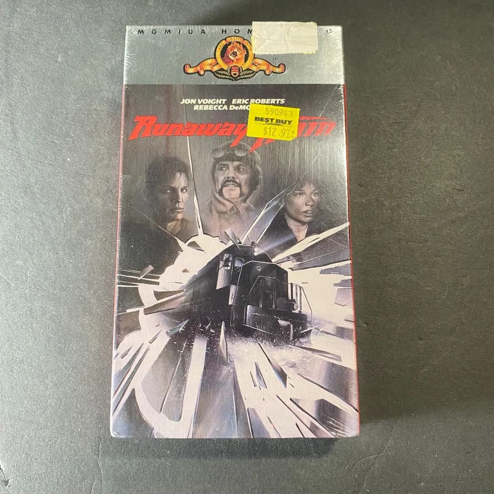 NEW SEALED Runaway Train 1985 Factory Sealed VHS | MGM With Security Seal