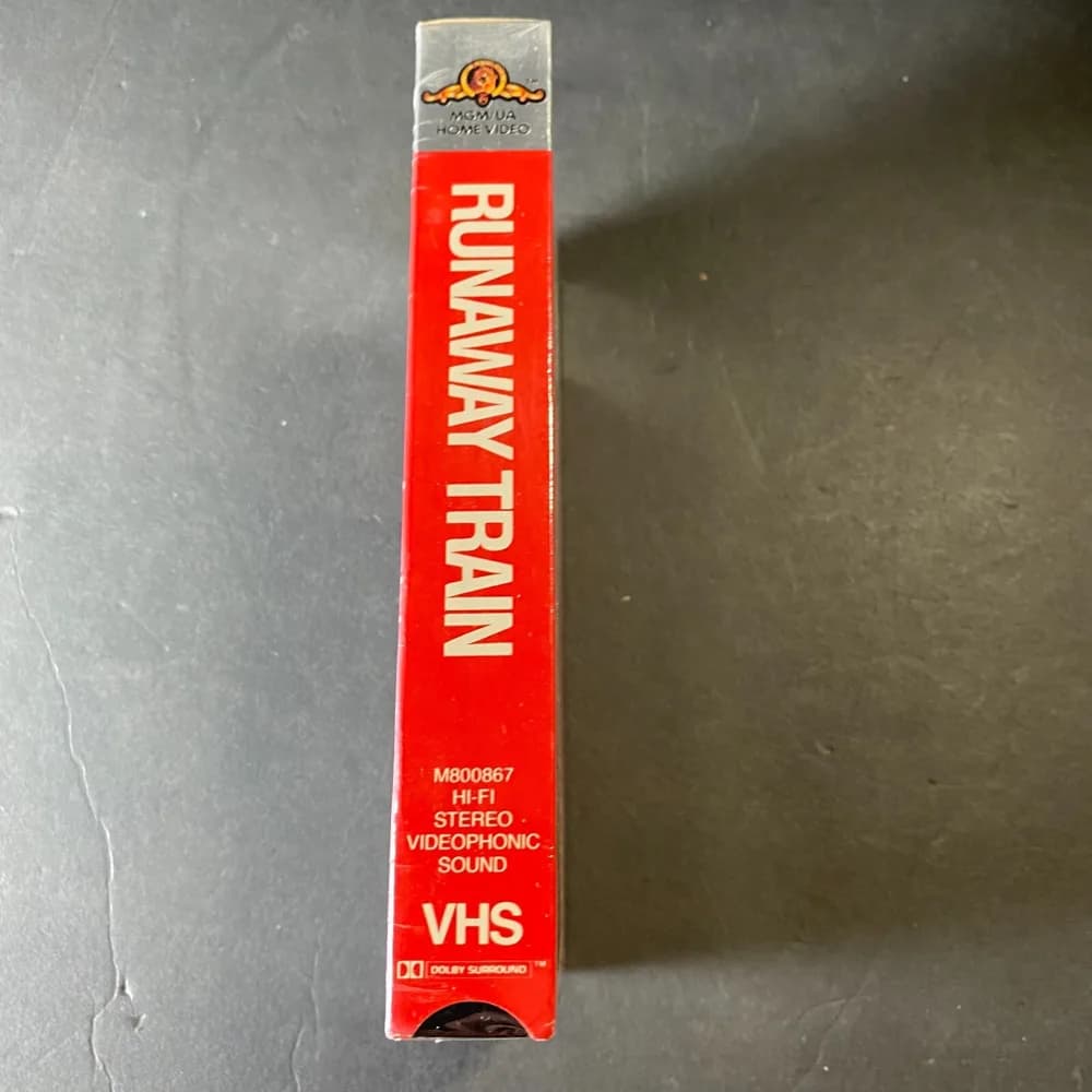 NEW SEALED Runaway Train 1985 Factory Sealed VHS | MGM With Security Seal - Image 2