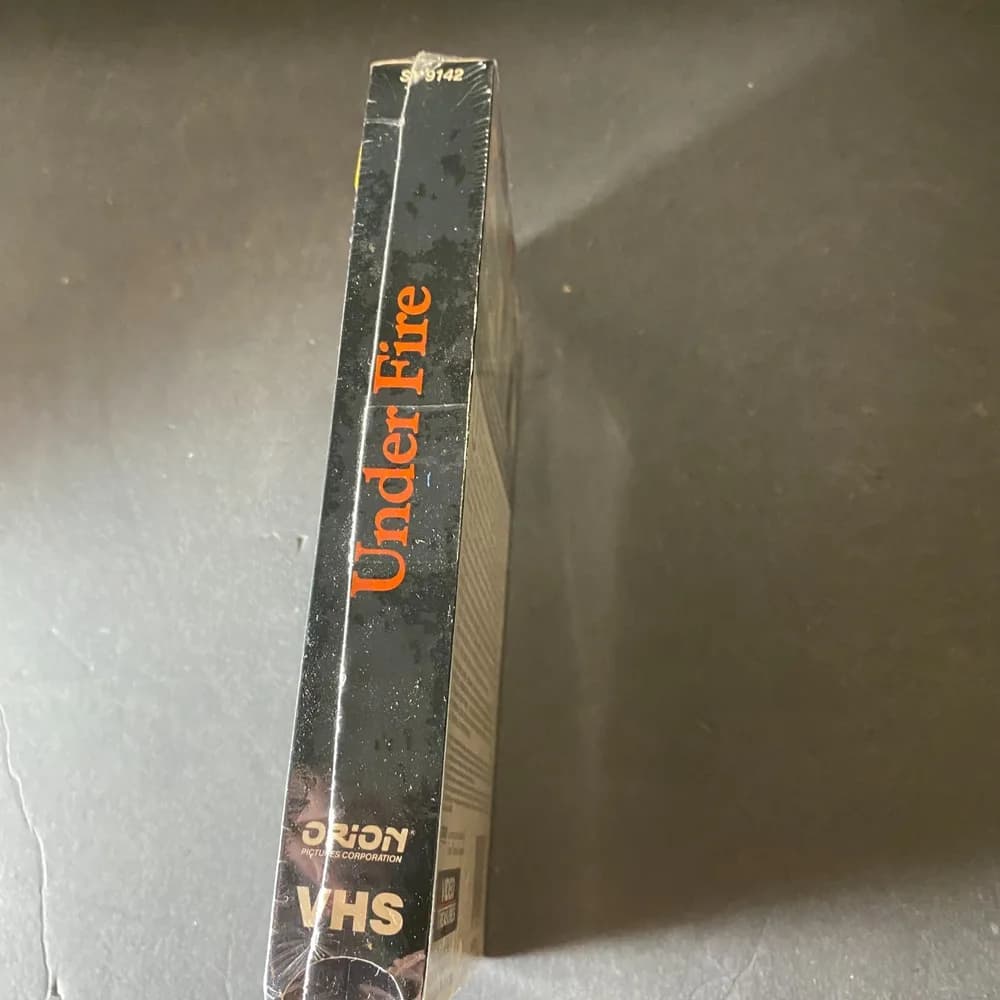 NEW SEALED Under Fire (VHS Tape Movie 1993) Nick Nolte Gene Hackman Vintage Rare - Image 2