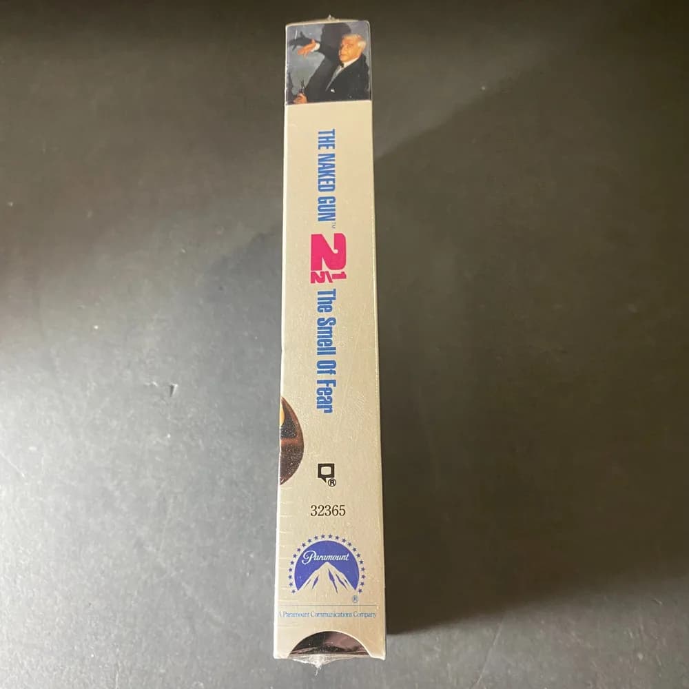 NEW SEALED The Naked Gun 2 1/2: The Smell of Fear VHS Sealed Paramount 1991 - Image 2