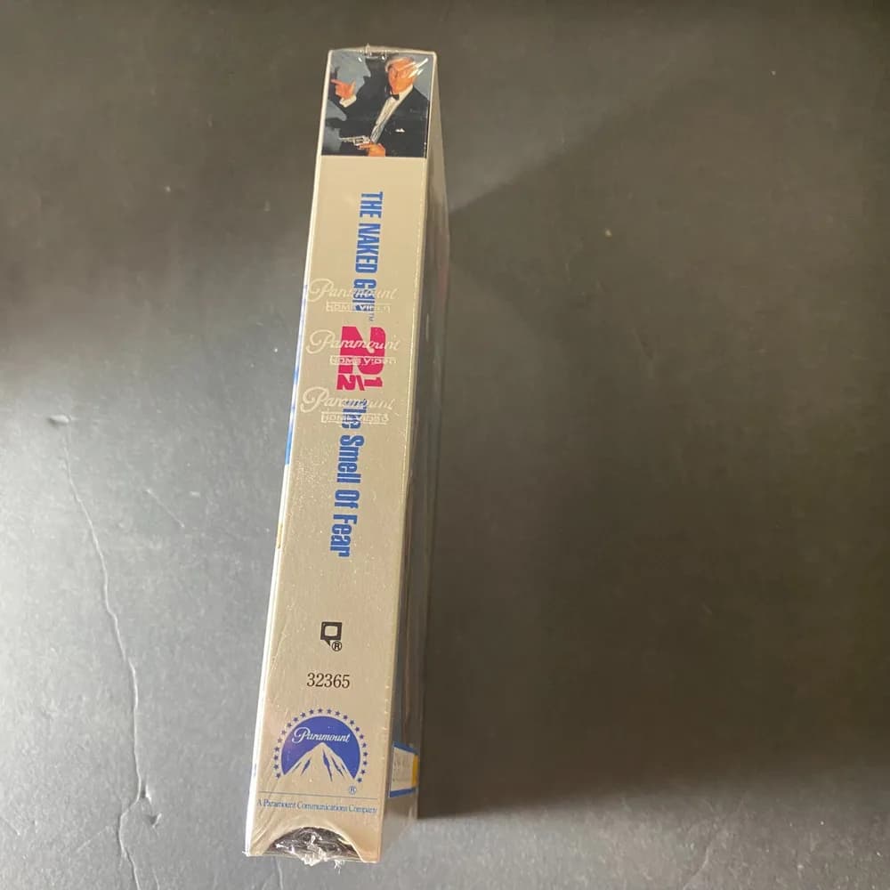 NEW SEALED The Naked Gun 2 1/2: The Smell of Fear VHS Sealed Paramount 1991 - Image 5