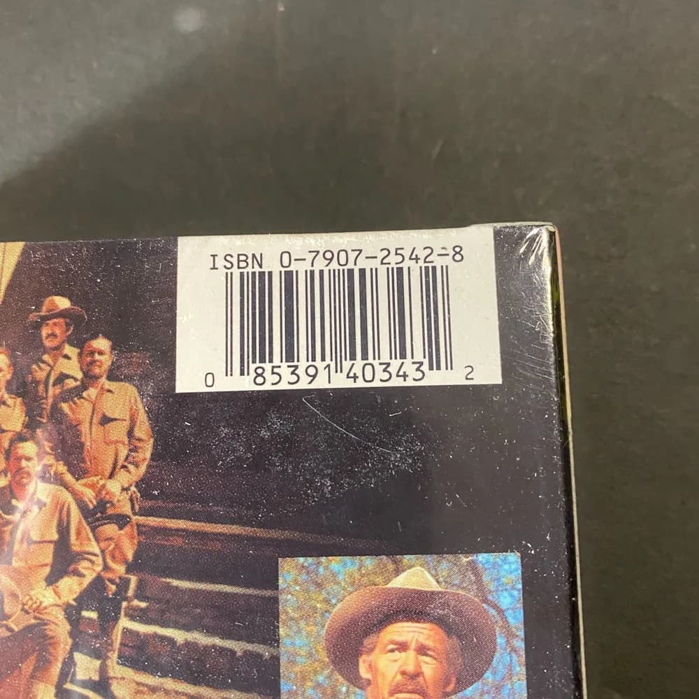 NEW SEALED The Wild Bunch (VHS, 1995, Restored Directors Cut Widescreen)  - Image 4