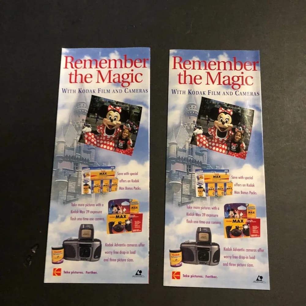 Lot of 2: Disneyland today 2000 Let it snow! Map and guest information brochure - Image 2