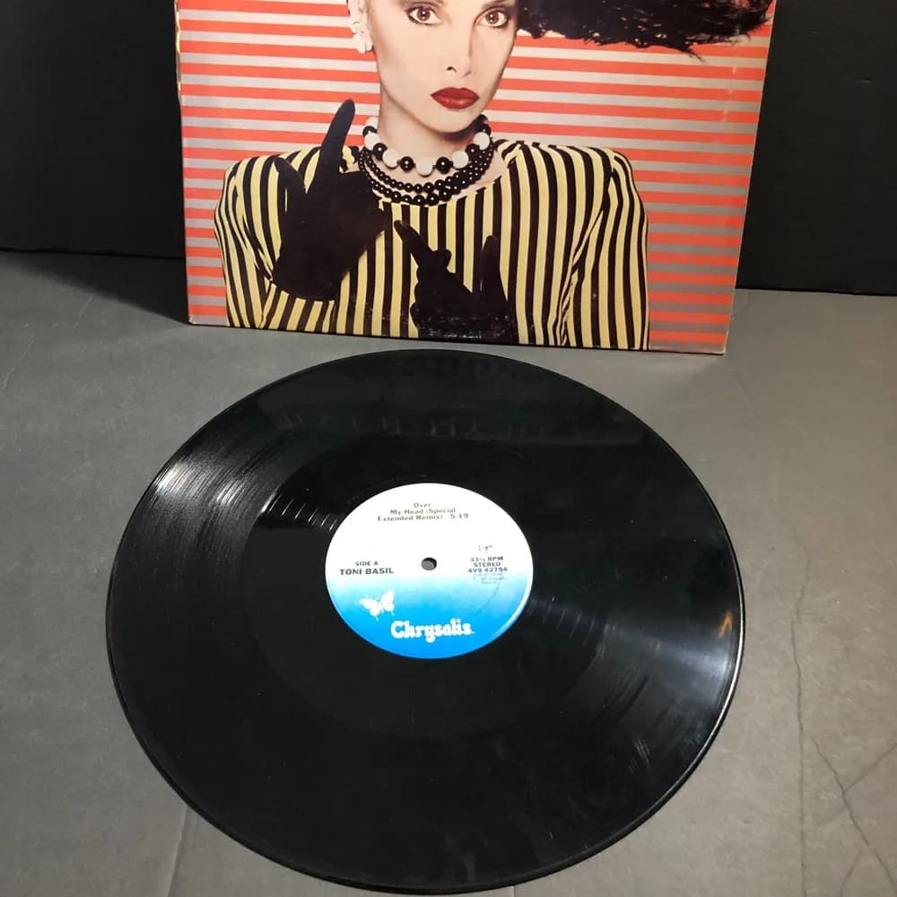 Toni Basil - Over my head 12" (Special Extended Remix) Chrysalis 4V9 42754. - Image 5