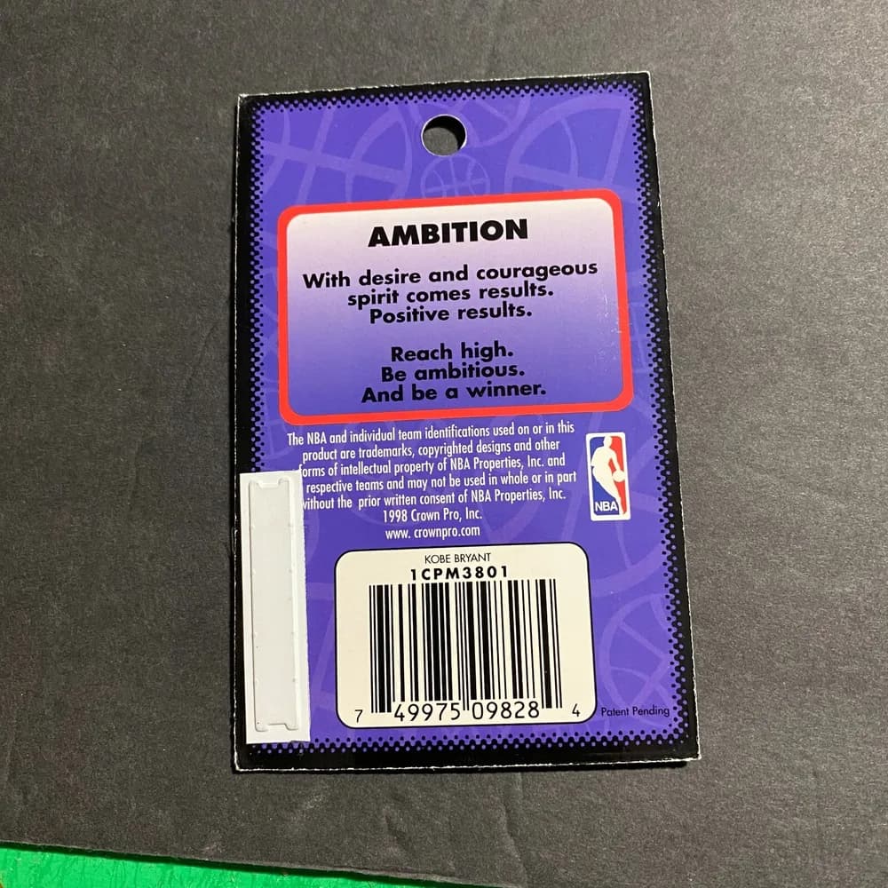 Kobe Bryant Pro Magnets Magnetized 1997-98 Lakers Heroes of the Locker Room Card - Image 4