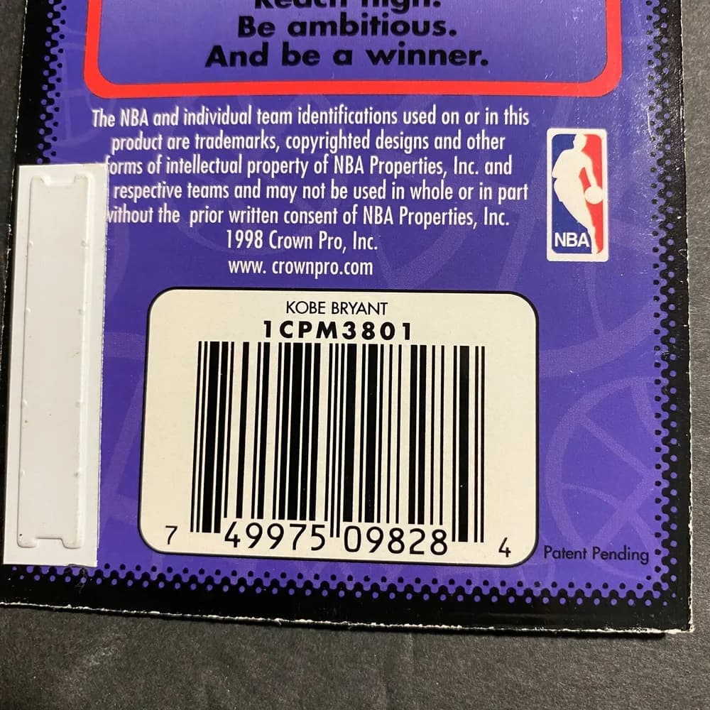 Kobe Bryant Pro Magnets Magnetized 1997-98 Lakers Heroes of the Locker Room Card - Image 5