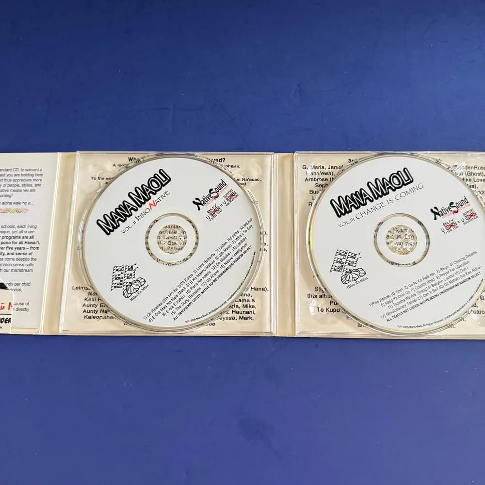 MANA MAOLI: INNO NATIVE, VOL. 2 / CHANGE IS COMING, VOL. 3 - V/A - 2 CD HAWAII🌺 - Image 5