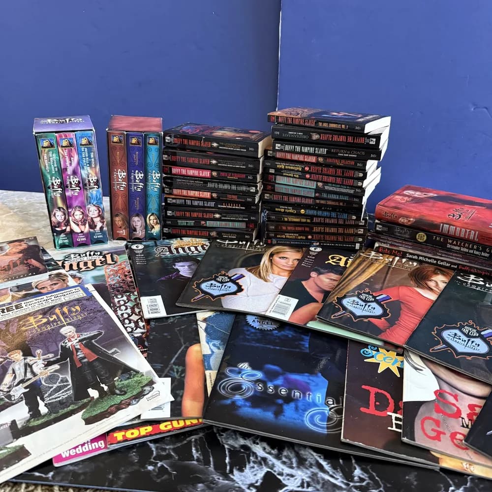 HUGE Buffy the Vampire Slayer/Angel Lot, Vintage YA HTF Horror Novels Y2K  - Image 2