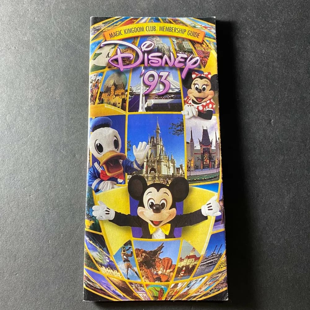 1993 rare vintage Disneyland member ship guide club Brochure