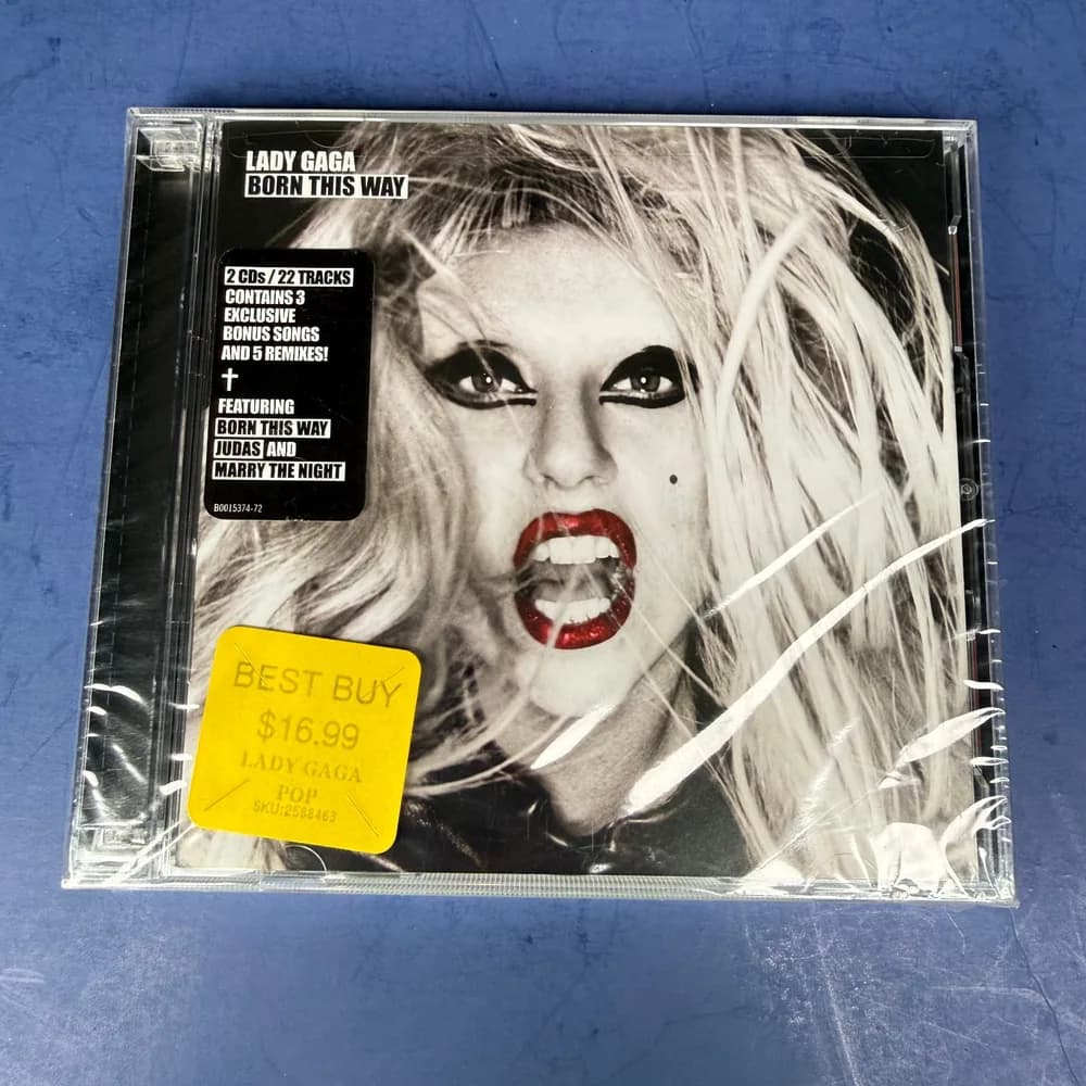 New Sealed ! Lady Gaga - Born This Way (2 CD Set, 22 Tracks)